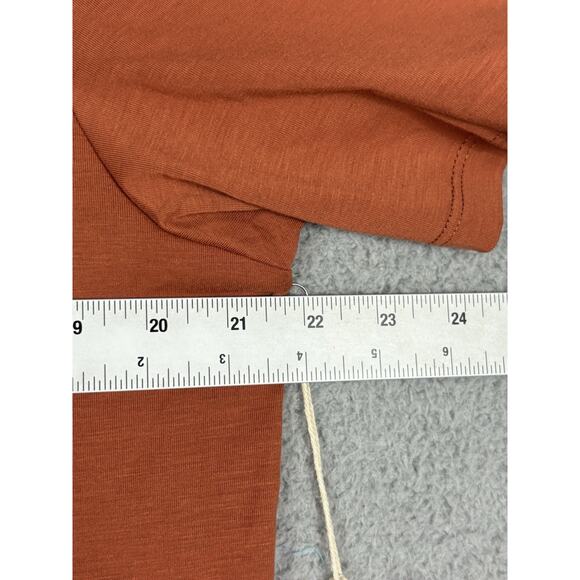 Vuori Tech Tee Men’s Large Burnt Orange Casual Performance Comfort V195 - Picture 8 of 9